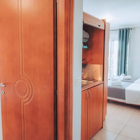 Hotel de apartamente Dionysos