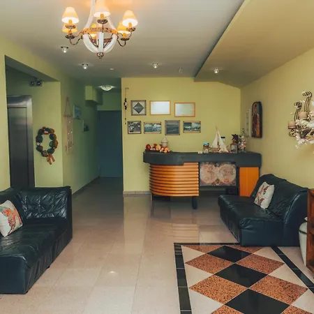 Aparthotel Dionysos 3*