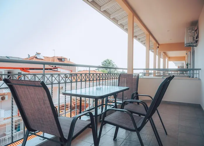 Dionysos Apartahotel 3*