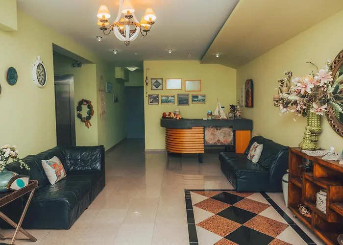 Apartahotel Dionysos 3*