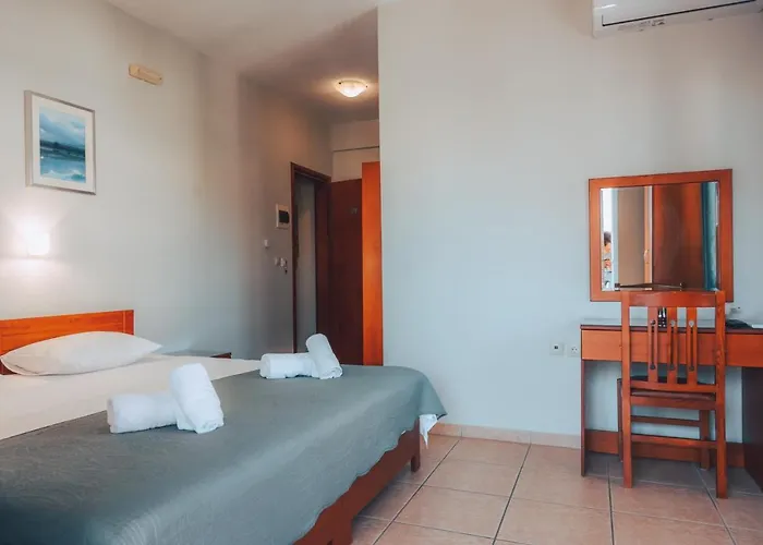 Dionysos Apartahotel 3*